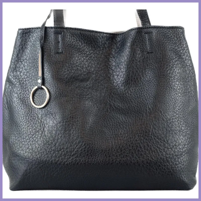 Egyszerű női válltáska karikával, műbőr, fekete lupusbag-hu 2