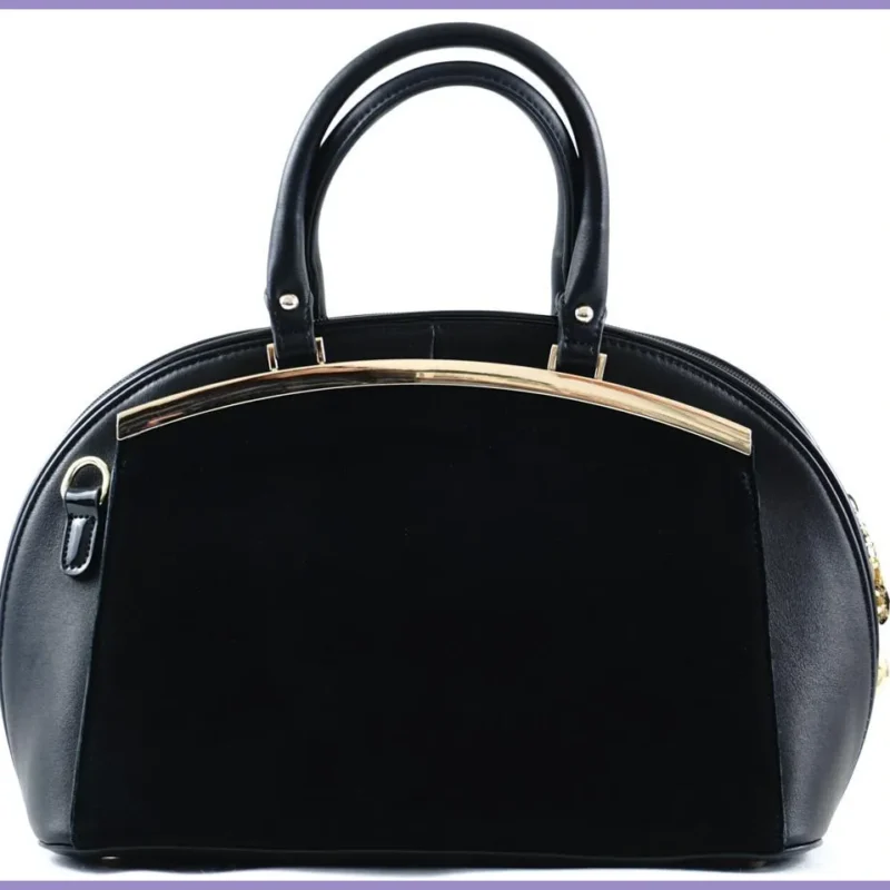 Női fekete bőr táska