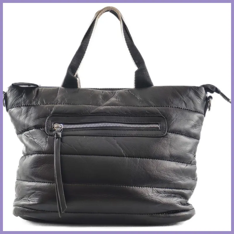 Női kézitáska pufidzseki anyagból, műbőr, fekete lupusbag-hu 1