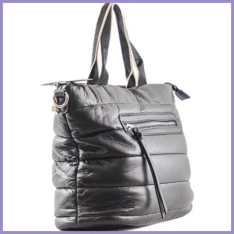 Női kézitáska pufidzseki anyagból, műbőr, fekete lupusbag-hu 2