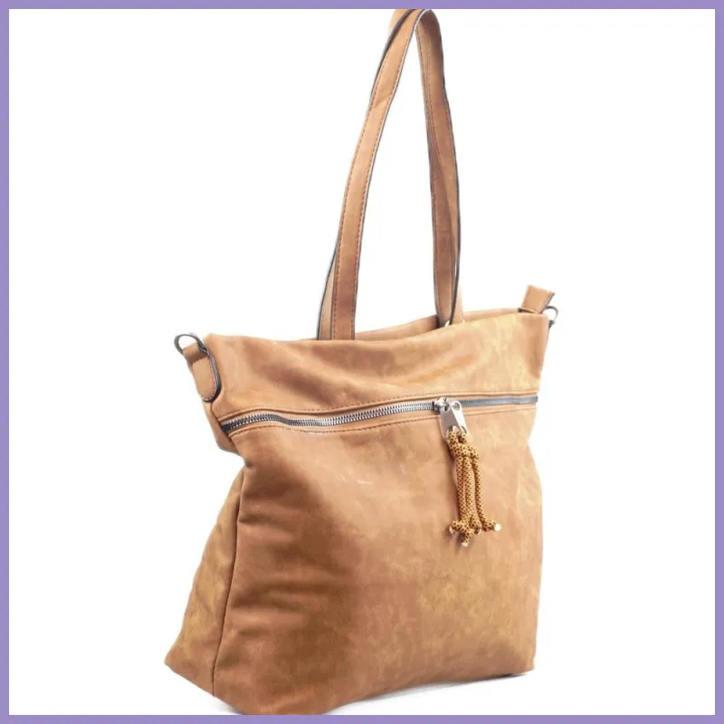 Női shopper válltáska elöl széles zsebbel, műbőr, világosbarna lupusbag-hu 2