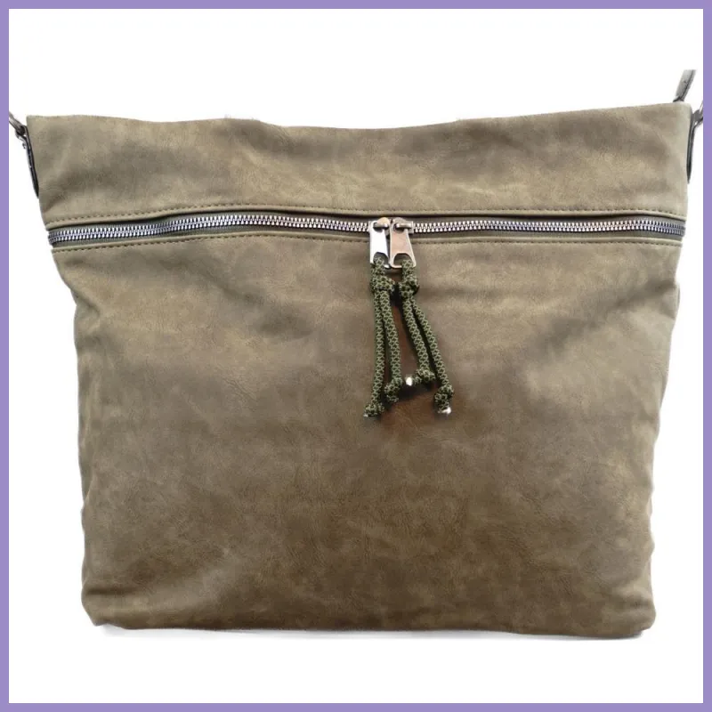 Női shopper válltáska elöl széles zsebbel, műbőr, zöld lupusbag-hu 3