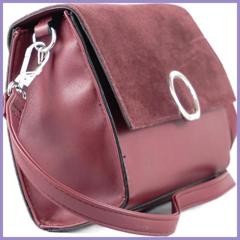 Silvia Rosa elegáns női keresztpántos táska elején karika dísszel, műbőr, bordó lupusbag-hu 2