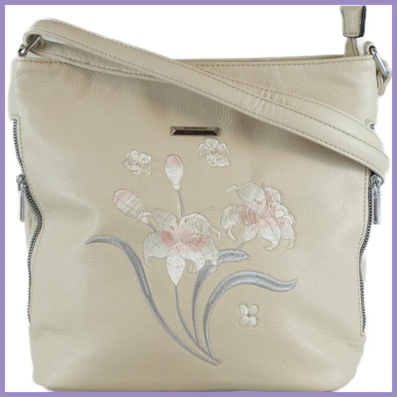 Silvia Rosa női válltáska hímzett virágmintával, műbőr, bézs lupusbag-hu 1