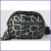 Tripla rekeszes női oldaltáska állatmintával, műbőr, leopárd lupusbag-hu 3