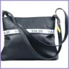 VIA55 divatos női keresztpántos kistáska, rostbőr, fekete lupusbag-hu 1