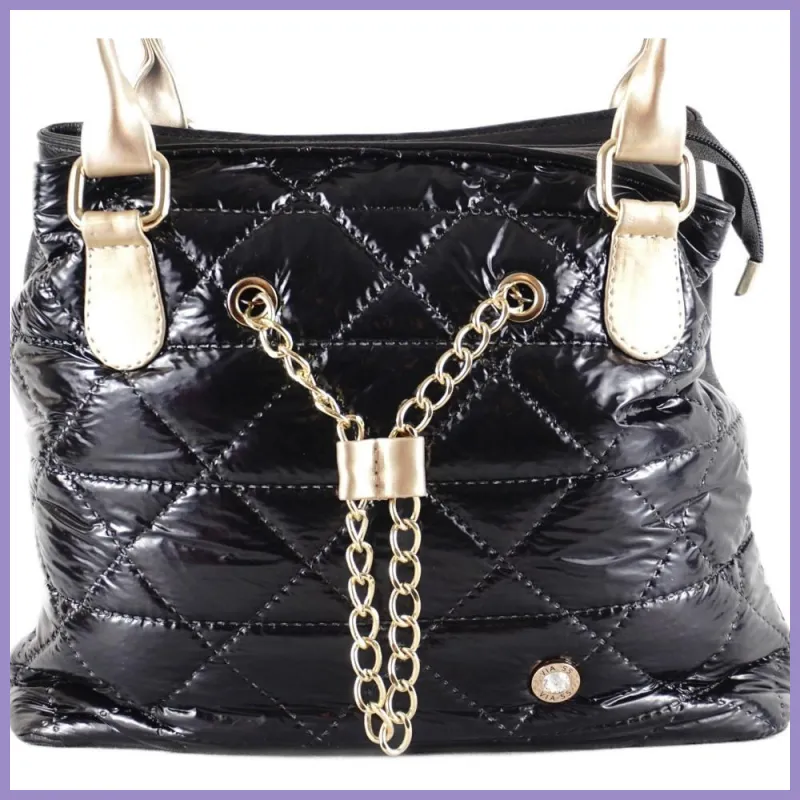 VIA55 láncos női válltáska dagi fazonban, rostbőr, fényes-fekete lupusbag-hu 2