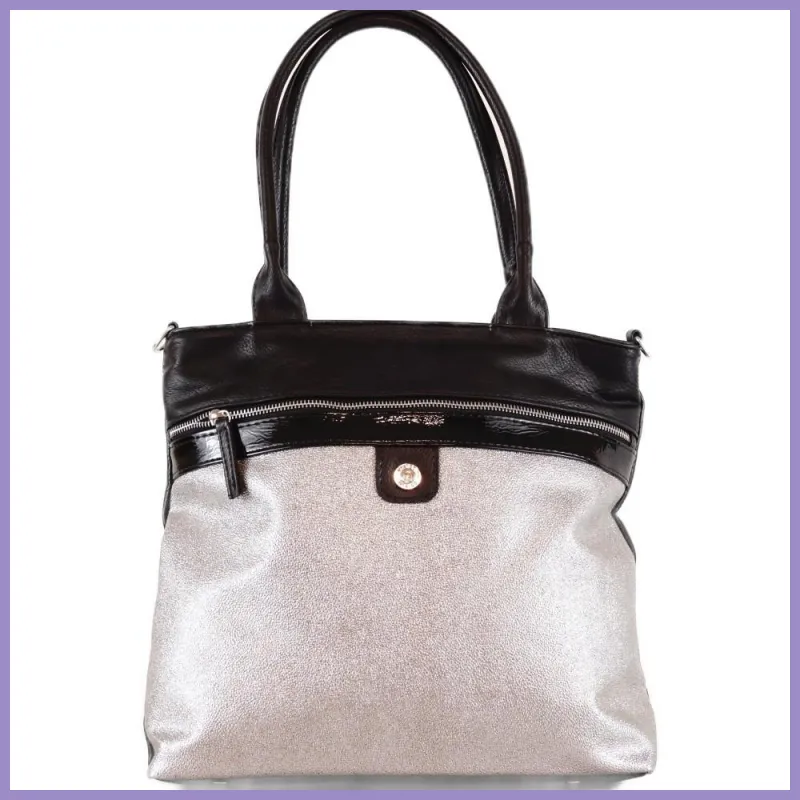 VIA55 nagyméretű női válltáska elöl nagy zsebbel, rostbőr, ezüst lupusbag-hu 1