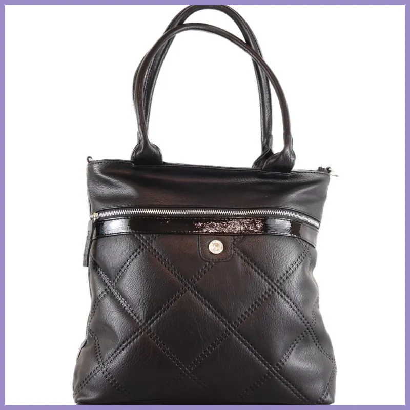 VIA55 nagyméretű női válltáska elöl nagy zsebbel, rostbőr, fekete lupusbag-hu 1