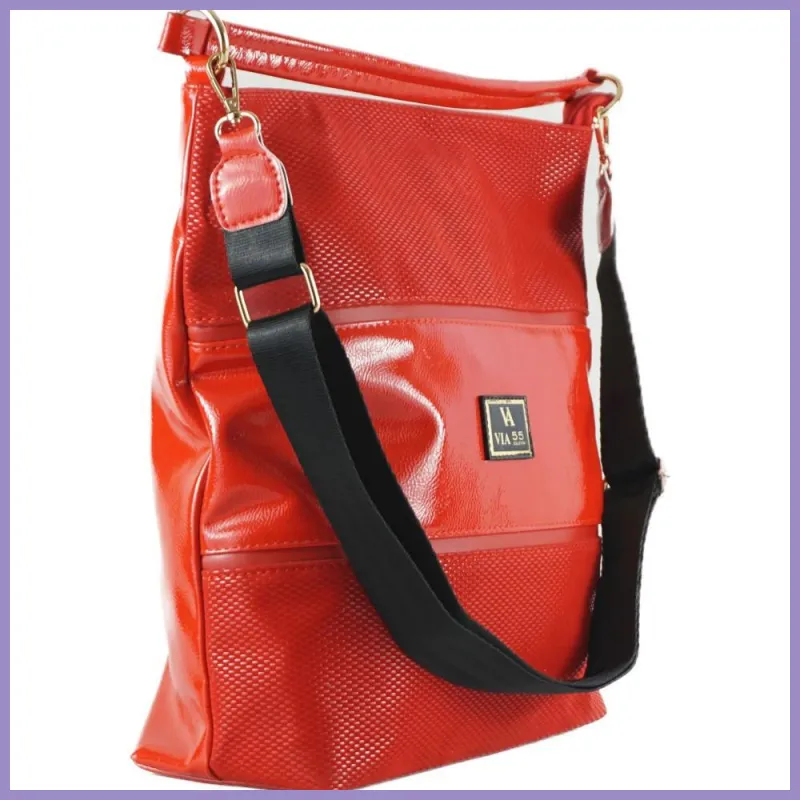 VIA55 nagyméretű válltáska 3 sávval, rostbőr, piros lupusbag-hu 2