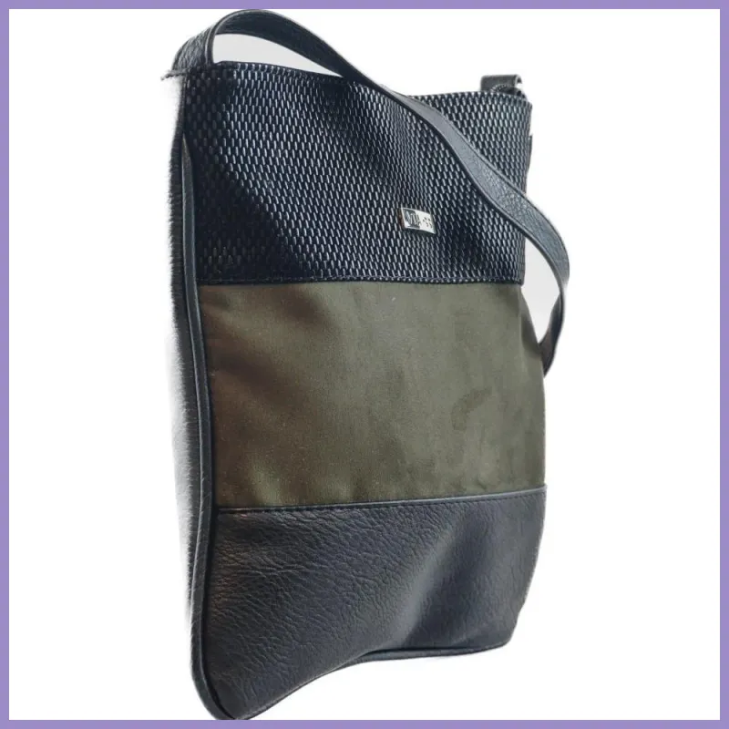 VIA55 női keresztpántos táska 3 sávval, rostbőr, fekete-olíva lupusbag-hu 2