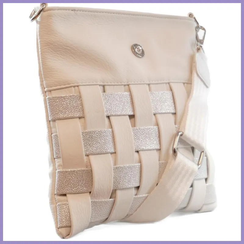 VIA55 női keresztpántos táska anyagában szőtt, rostbőr, fehér lupusbag-hu 2