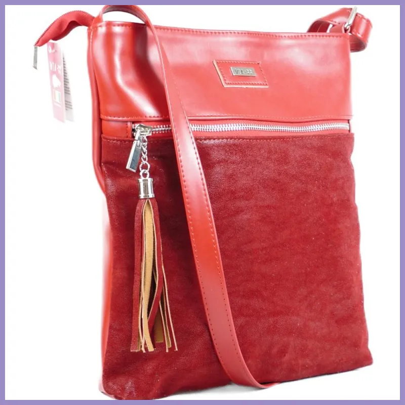 VIA55 női keresztpántos táska bojtos zsebbel, rostbőr, piros lupusbag-hu 2