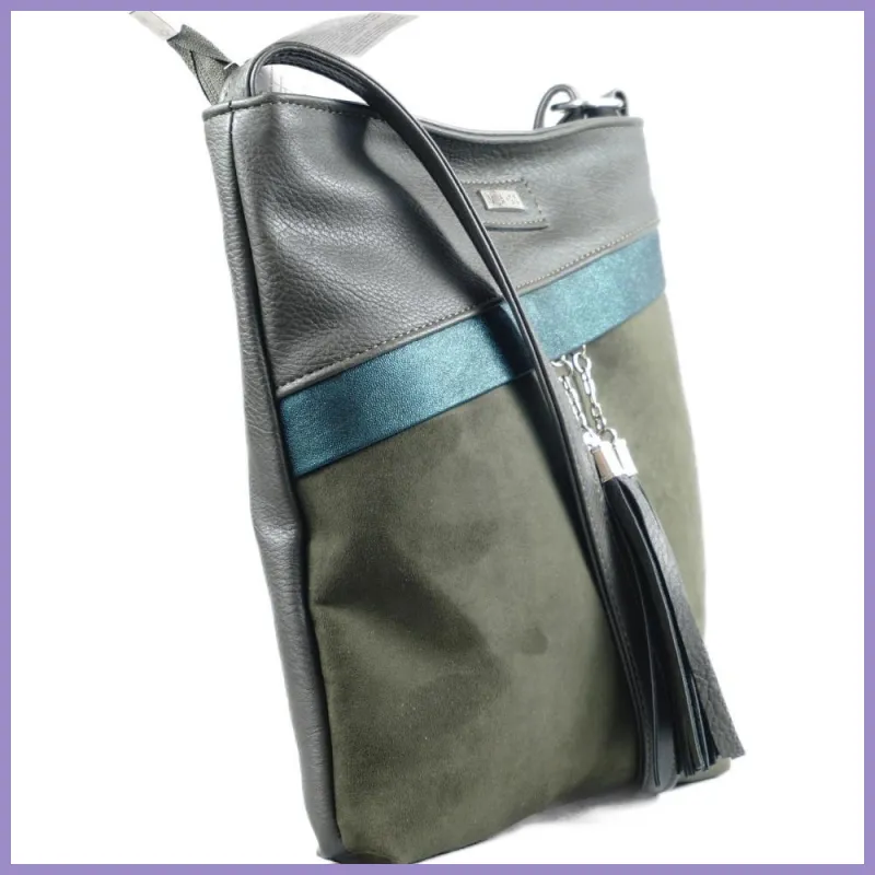 VIA55 női keresztpántos táska ferde zsebbel, rostbőr, khaki lupusbag-hu 2