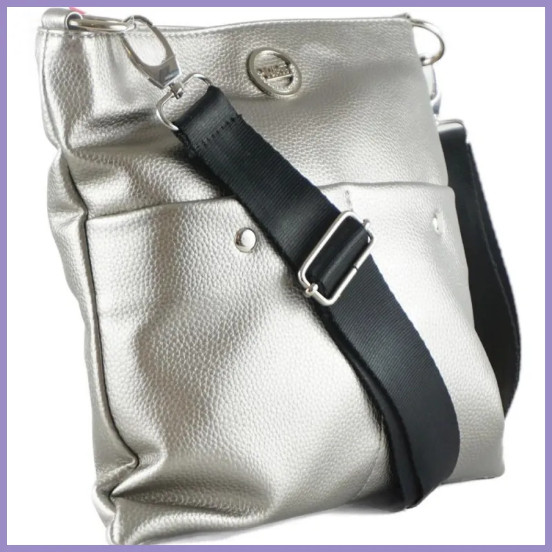 VIA55 női keresztpántos táska mágneses zsebekkel, rostbőr, ezüst lupusbag-hu 2