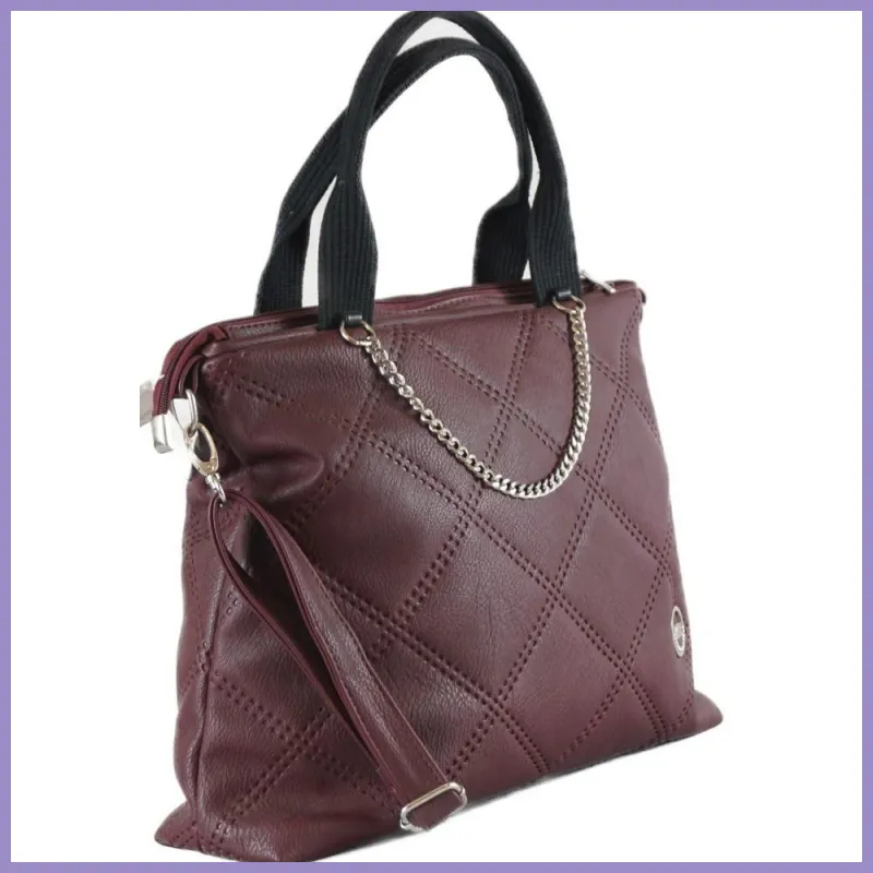 VIA55 női steppelt láncos válltáska, rostbőr, bordó lupusbag-hu 2