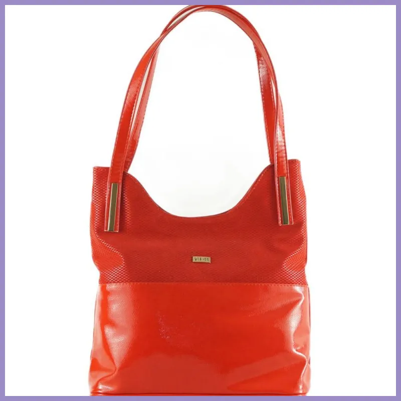 VIA55 női válltáska fém díszítéssel, rostbőr, piros lupusbag-hu 1