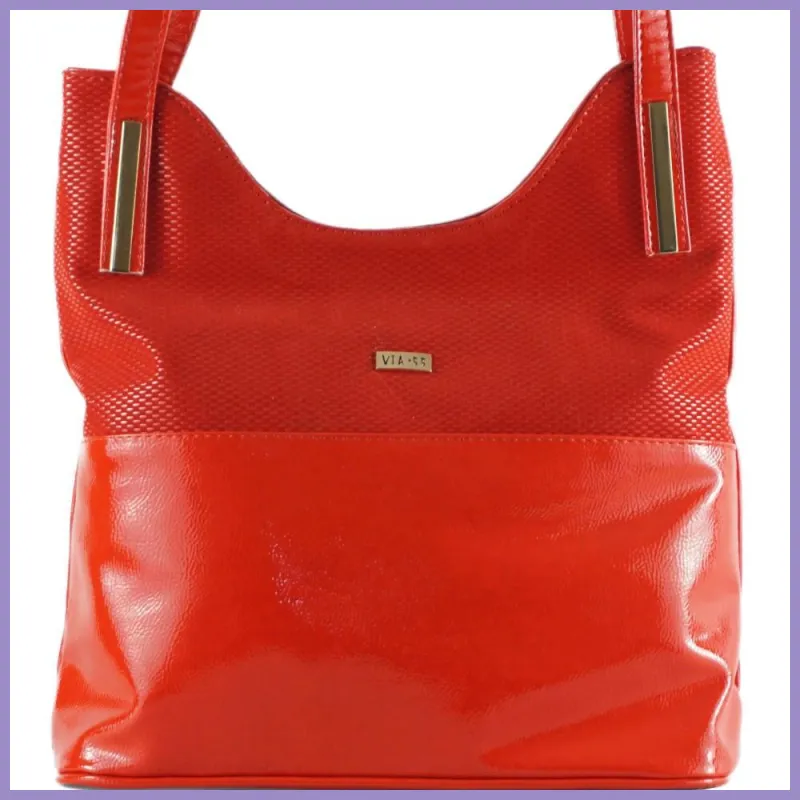 VIA55 női válltáska fém díszítéssel, rostbőr, piros lupusbag-hu 2