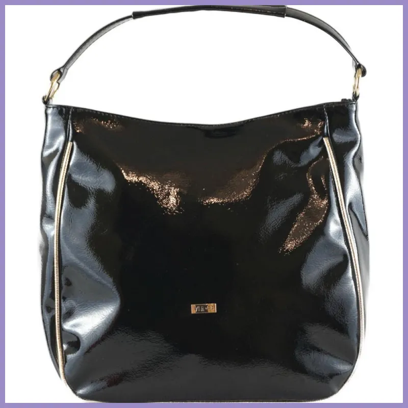 VIA55 női válltáska karikás füllel, rostbőr, lakk fekete lupusbag-hu 1