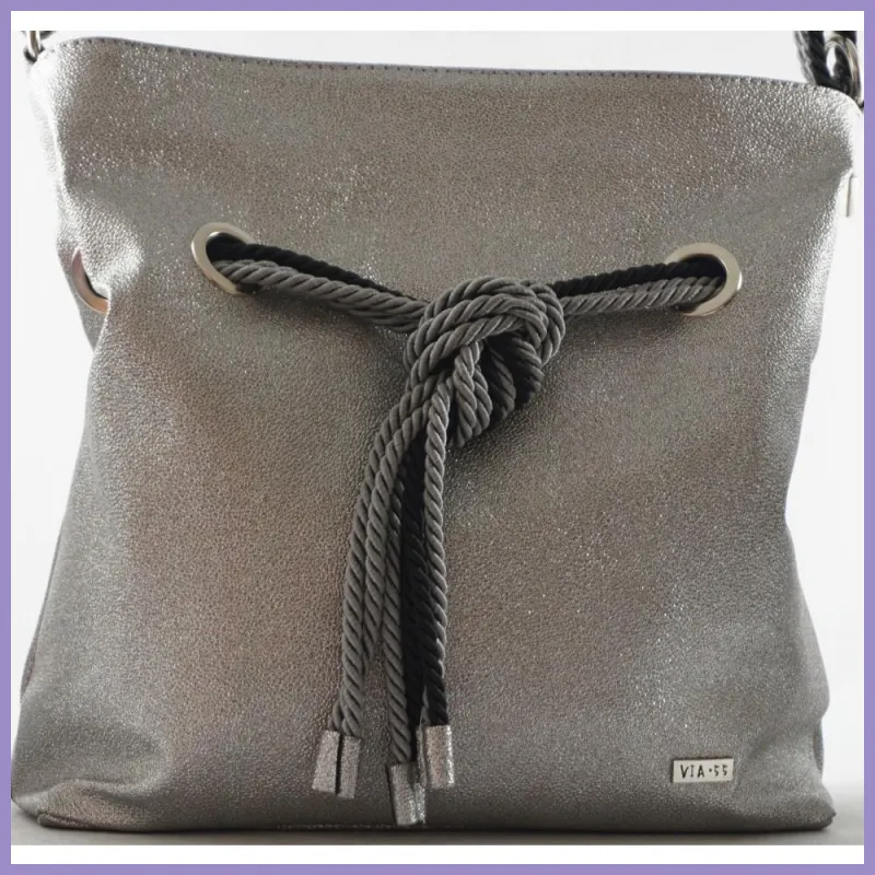 VIA55 női válltáska kötéllel és karikával, rostbőr, ezüst lupusbag-hu 2