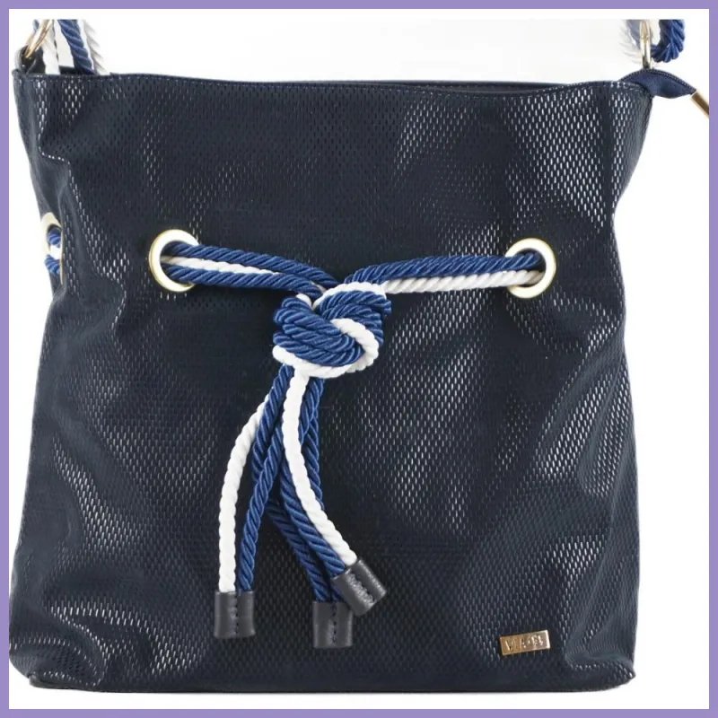 VIA55 női válltáska kötéllel és karikával, rostbőr, kék-fehér lupusbag-hu 2